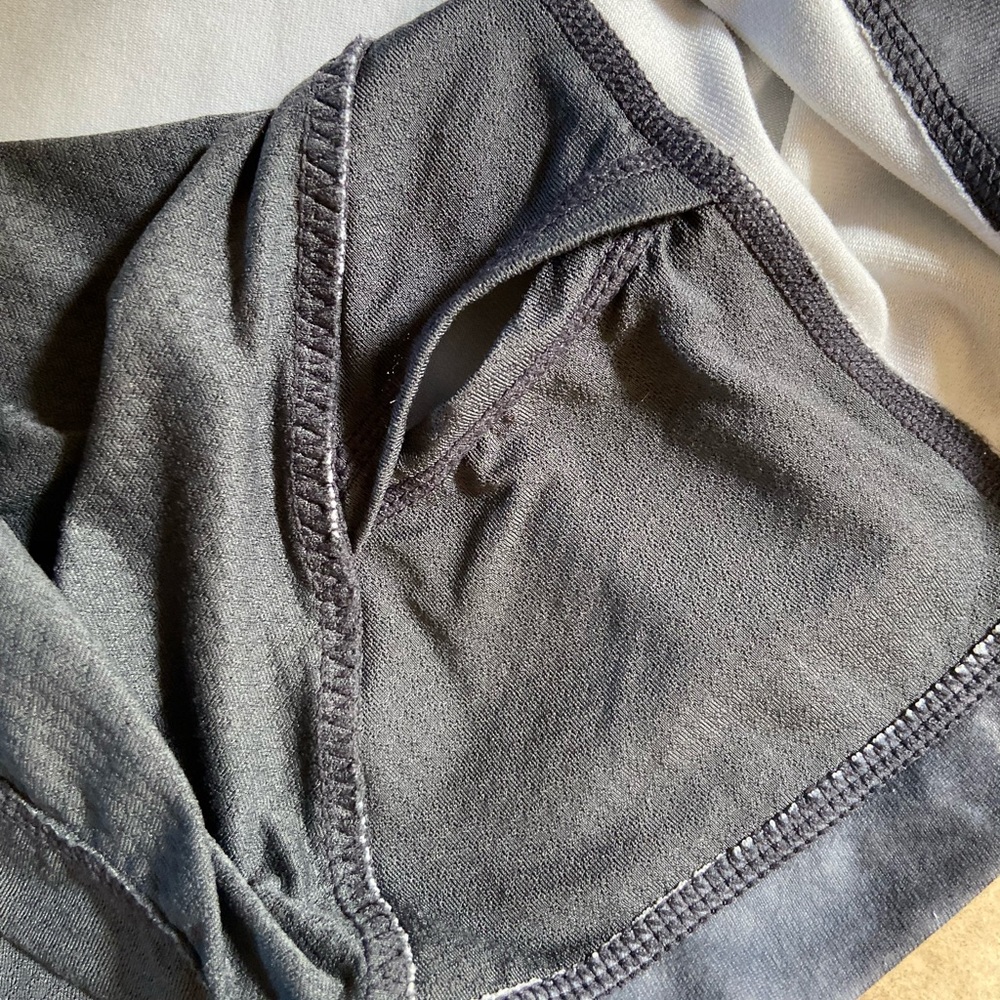 Lululemon workout top